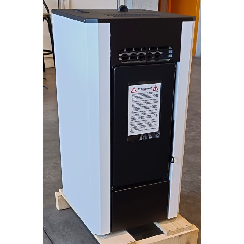 Poêle à granulés étanche FIREMATIC EC7 BLANC 7 kW